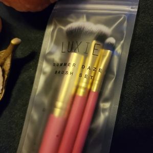 Luxie Summer Days Makeup Brush Set